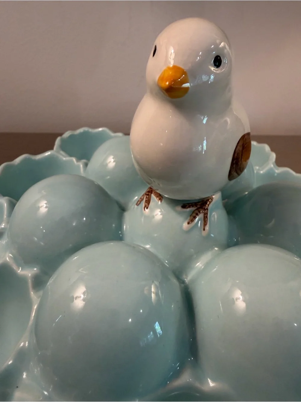 Vintage Harry & David Easter Deviled  Dyed Egg Holder Chick 12 Eggs Light Blue